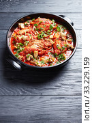 close-up of hot Chicken Cacciatore, top view. Стоковое фото, фотограф Oksana Zh / Фотобанк Лори