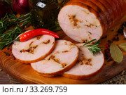Свинная вырезка с черносливом и курагой. Стоковое фото, фотограф Марина Володько / Фотобанк Лори