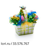 Easter basket from a flower arrangement on white background. Стоковое фото, фотограф Андрей Зык / Фотобанк Лори