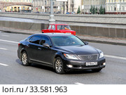 Lexus LS460L (2012 год). Редакционное фото, фотограф Art Konovalov / Фотобанк Лори