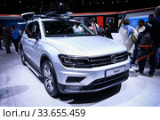 Volkswagen Tiguan (2019 год). Редакционное фото, фотограф Art Konovalov / Фотобанк Лори