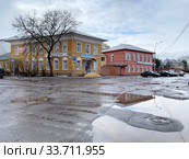 Исторические здания на улице Ленина, дом 16  и Пушкинская, дом 2 в городе Вологда, Россия (2020 год). Редакционное фото, фотограф Овчинникова Ирина / Фотобанк Лори