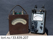 Two vintage measuring instruments volt-ampere meter and universal "Gossen Uphi". Serbia, Pancevo, May 23, 2020. Редакционное фото, фотограф ok_fotoday / Фотобанк Лори