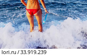 Sea girl legs fins and buttock fear of water. Стоковая анимация, аниматор Gennadiy Poznyakov / Фотобанк Лори