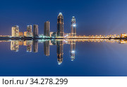 Doha, Qatar - Nov 22. 2019. District Qanat Quartier on Pearl Island. Редакционное фото, фотограф Володина Ольга / Фотобанк Лори