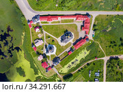 Varnitsky Trinity-Sergius Monastery in the Yaroslavl region, Rostov Veliky, Varnitsa village on a summer day (2020 год). Стоковое фото, фотограф Валерий Смирнов / Фотобанк Лори