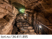 Russia, Sochi, Vorontsovskie caves, August 08, 2020: Cave exit. Стоковое фото, фотограф Магадеева Елена / Фотобанк Лори
