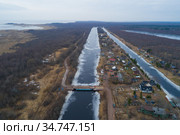 Старинные каналы Мариинской водной судоходной системы мартовским днем (аэросъемка). Ленинградская область, Россия (2020 год). Стоковое фото, фотограф Виктор Карасев / Фотобанк Лори
