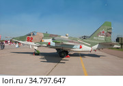Российский и советский бронированный дозвуковой военный самолёт-штурмовик Су-25СМ3 "Суперграч" Frogfoot на Международном авиасалоне салоне МАКС-2019 в Жуковском, Россия, вид слева. Редакционное фото, фотограф Малышев Андрей / Фотобанк Лори