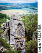 View of the rocks on the background of the valley in Bohemian Paradise (Czech: Cesky Raj) in Bohemia region in the Czech Republic (2016 год). Стоковое фото, фотограф Сергей Фролов / Фотобанк Лори