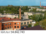 Жилые дома. Вид сверху. Старая Русса, Новгородская область (2020 год). Редакционное фото, фотограф Александр Щепин / Фотобанк Лори