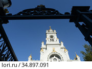 Болгарская церковь Святого Стефана на берегу бухты Золотой Рог, Стамбул, Турция (2019 год). Редакционное фото, фотограф Free Wind / Фотобанк Лори