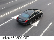 Car on the multiband highway. Стоковое фото, фотограф Юрий Бизгаймер / Фотобанк Лори