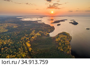 Вид с высоты на озеро Сямозеро в Карелии. Закат. Стоковое фото, фотограф Сергей Цепек / Фотобанк Лори