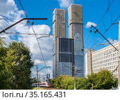 Москва, строящийся современный жилой комплекс D1 (2020 год). Редакционное фото, фотограф glokaya_kuzdra / Фотобанк Лори