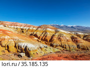 "Martian landscape" in the Kyzyl-Chin tract, Chui steppe, Gorny Altai, Russia. Стоковое фото, фотограф Наталья Волкова / Фотобанк Лори