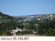 Panorama of Inkerman Bay with cranes, Crimea (2019 год). Стоковое фото, фотограф Володина Ольга / Фотобанк Лори