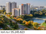 Москва, Чертаново Северное, улица Кировоградская (2020 год). Редакционное фото, фотограф glokaya_kuzdra / Фотобанк Лори