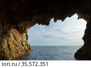 Grottos at coast. Стоковое фото, фотограф Яков Филимонов / Фотобанк Лори