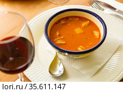 Broth Olla Morellana with beans and vegetables, Spanish cuisine. Стоковое фото, фотограф Яков Филимонов / Фотобанк Лори