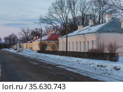 Россия. Петергоф. Правленская улица (2021 год). Редакционное фото, фотограф Литвяк Игорь / Фотобанк Лори