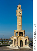 Square Konak Meydani in Izmir, Turkey. Стоковое фото, фотограф Яков Филимонов / Фотобанк Лори