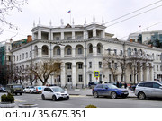 Севастополь. Проспект Нахимова, дом 13. Административное здание (2021 год). Редакционное фото, фотограф Илюхина Наталья / Фотобанк Лори