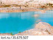 beautiful turquoise color of water in a kaolin quarry near the city of Kyshtym, Chelyabinsk region in Russia. Стоковое фото, фотограф Акиньшин Владимир / Фотобанк Лори