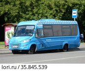 Автобус № С7 "Площадь Соловецких Юнг - Уссурийская улица" на рейсе. Уссурийская улица. Район Гольяново. Город Москва (2020 год). Редакционное фото, фотограф lana1501 / Фотобанк Лори
