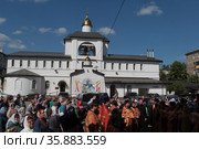 Балашиха, крестный ход в Дни Славянской письменности и культуры (2021 год). Редакционное фото, фотограф Дмитрий Неумоин / Фотобанк Лори