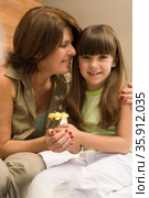 Girl and grandmother with flower. Стоковое фото, фотограф Shannon Fagan / Ingram Publishing / Фотобанк Лори