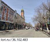 Башня с курантами на Советской в Оренбурге (2021 год). Редакционное фото, фотограф Светлана Березуцкая / Фотобанк Лори