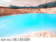 beautiful turquoise color of water in a kaolin quarry near the city of Kyshtym, Chelyabinsk region in Russia. Стоковое фото, фотограф Акиньшин Владимир / Фотобанк Лори