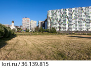 Кудрово - город в Заневском городском поселении Всеволожского района Ленинградской области. (2021 год). Редакционное фото, фотограф Кекяляйнен Андрей / Фотобанк Лори