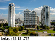Москва, Севастопольский проспект, 28, жилой комплекс "Три Капитана" (2020 год). Редакционное фото, фотограф glokaya_kuzdra / Фотобанк Лори