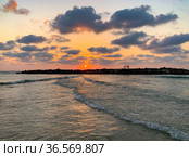 Sunset in Ashkelon on the Mediterranean Sea (2021 год). Стоковое фото, фотограф Irina Opachevsky / Фотобанк Лори
