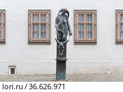 Памятник Тилю Уленшпигелю в Эрфурте, Германия (2018 год). Редакционное фото, фотограф Михаил Марковский / Фотобанк Лори