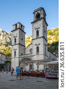 The Cathedral of Saint Tryphon in Kotor (2019 год). Редакционное фото, фотограф Юлия Белоусова / Фотобанк Лори