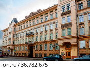 Москва. Доходный дом М.А. Мальцева, Новая Басманная улица, 28 (2021 год). Редакционное фото, фотограф Галина Савина / Фотобанк Лори