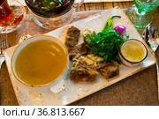 Khashlama - brisket of a young bull in its own juice with herbs. Стоковое фото, фотограф Яков Филимонов / Фотобанк Лори