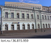 «Жилой дом, 1882 год» — памятник архитектуры. Спартаковская улица, 10/2. Басманный район. Город Москва (2011 год). Стоковое фото, фотограф lana1501 / Фотобанк Лори