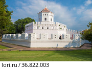 Старинный городской форт Phra Sumen крупным планом солнечным днем. Бангкок, Таиланд (2018 год). Стоковое фото, фотограф Виктор Карасев / Фотобанк Лори