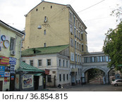 Доходный дом, 1909 года постройки. Солянский тупик, 4, строение 2. Таганский район. Город Москва (2011 год). Редакционное фото, фотограф lana1501 / Фотобанк Лори