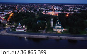 Aerial view of the Volga river embankment and city Uglich. Russia. Стоковое видео, видеограф Яков Филимонов / Фотобанк Лори