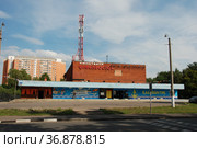 Кинотеатр «Владивосток». Улица Лазо, 3. Район Перово. Город Москва (2011 год). Редакционное фото, фотограф lana1501 / Фотобанк Лори