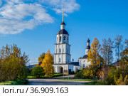 Московская область, колокольня в Колоцком монастыре (2021 год). Редакционное фото, фотограф glokaya_kuzdra / Фотобанк Лори