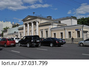 Городская усадьба Шаховских – Е. А. Красильщиковой. Моховая улица, 6–8. Район Хамовники. Город Москва (2012 год). Редакционное фото, фотограф lana1501 / Фотобанк Лори