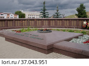 Мемориал «Вечный огонь». Дмитров, Россия (2021 год). Редакционное фото, фотограф Илюхина Наталья / Фотобанк Лори