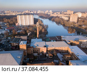 Skyline of historical centre in the fall. View of the old cotton factory on the Pekhorka river. City of Balashikha, Moscow oblast, Russia. (2021 год). Стоковое фото, фотограф Bala-Kate / Фотобанк Лори