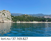 Вид на пляж детского лагеря "Артек", Гурзуф (2021 год). Стоковое фото, фотограф Мария Кылосова / Фотобанк Лори
